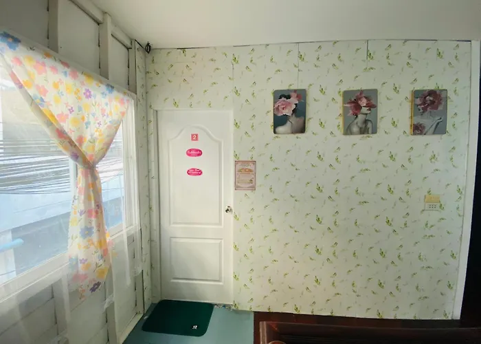 ゲストハウス Honey Place