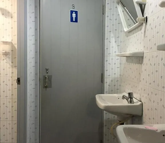 招待所 Honey Place