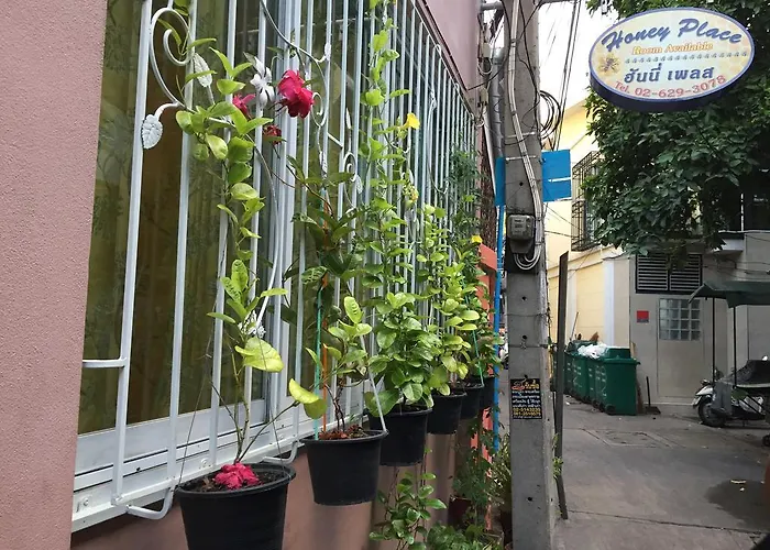 ゲストハウス Honey Place